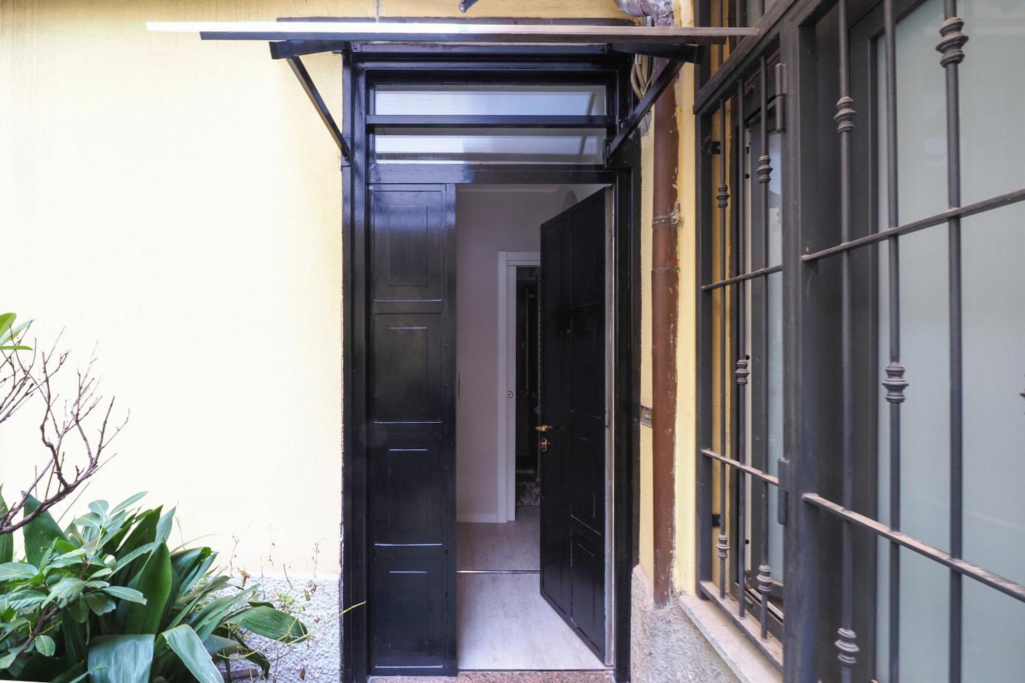 Delizioso Studio Tra Navigli E Mm Sant'Agostino Милано Екстериор снимка
